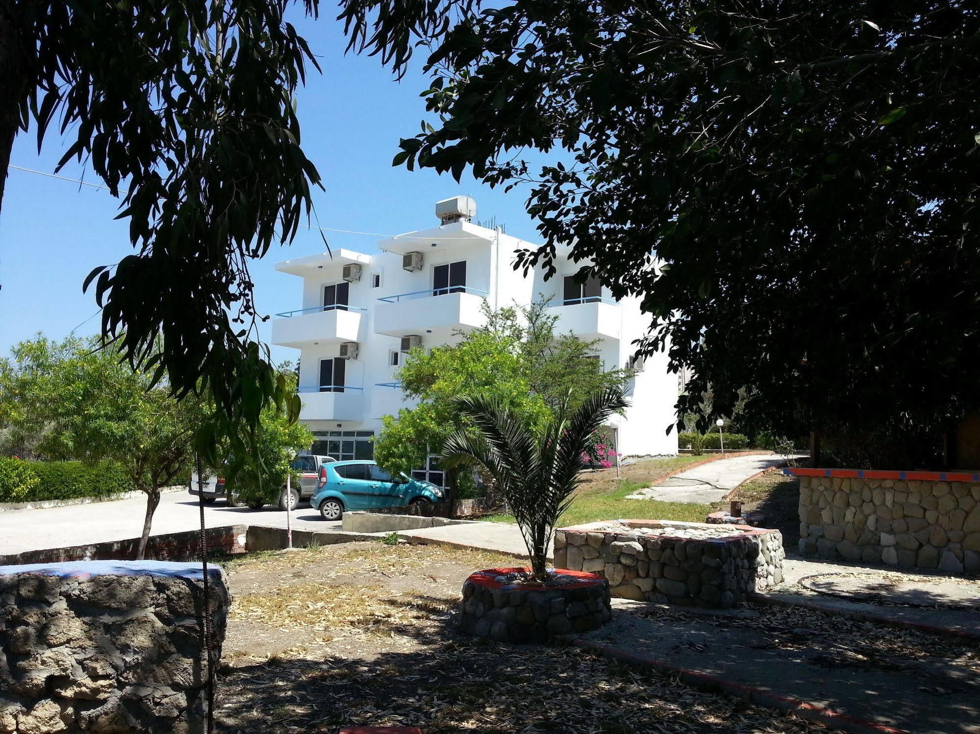 Saint George Ecotel Καλαβάρδα Εξωτερικό φωτογραφία